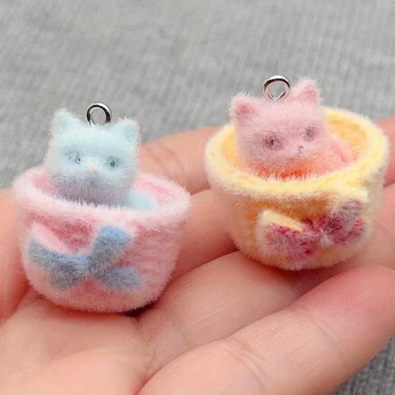 Jewelry Making Pendants - 4 buah liontin kucing resin 3D,